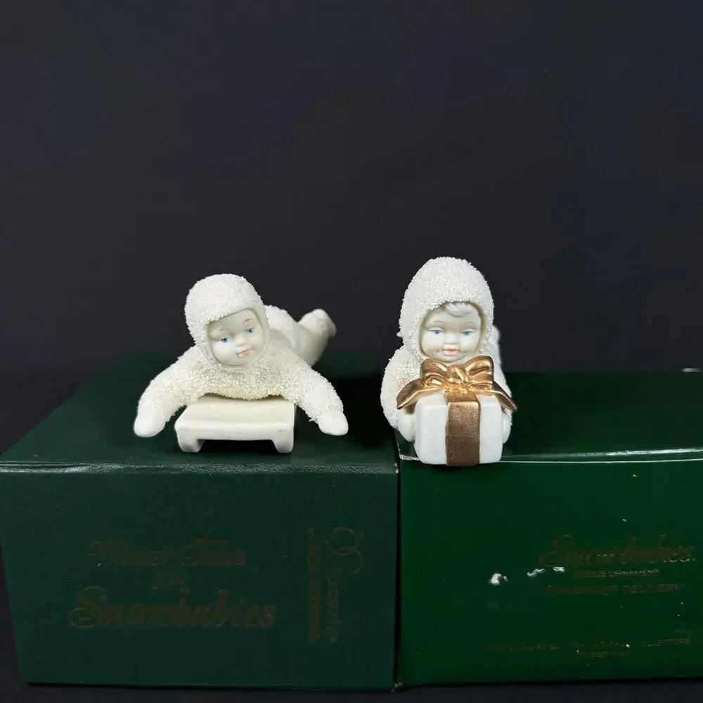 Lot of 2 Department 56 Snowbabies Figurines Sled Gift Winter Tales 759-5 79561